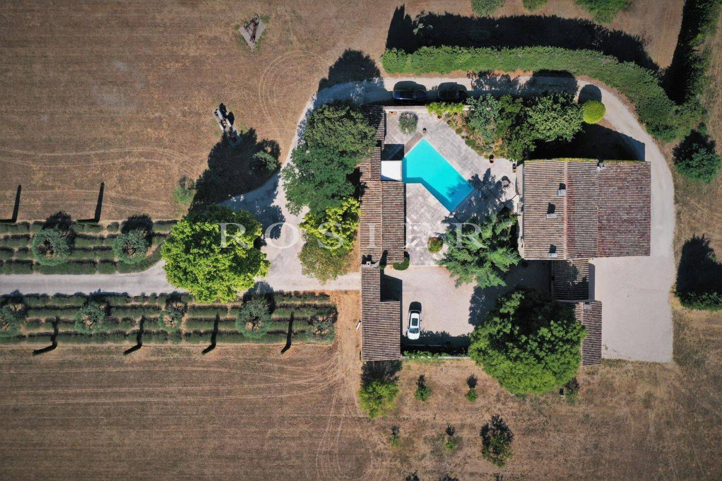 Maison 250 m² · à Gordes · 250 m² · 1 800 000 €