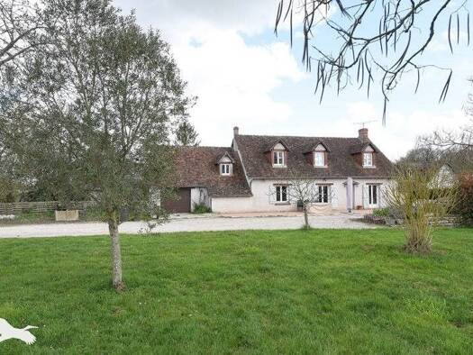 Maison à vendre 226 180 € 6 pièces 4 chambres 135 m² 3 400 m² de terrain Monthou-sur-Bièvre 41120