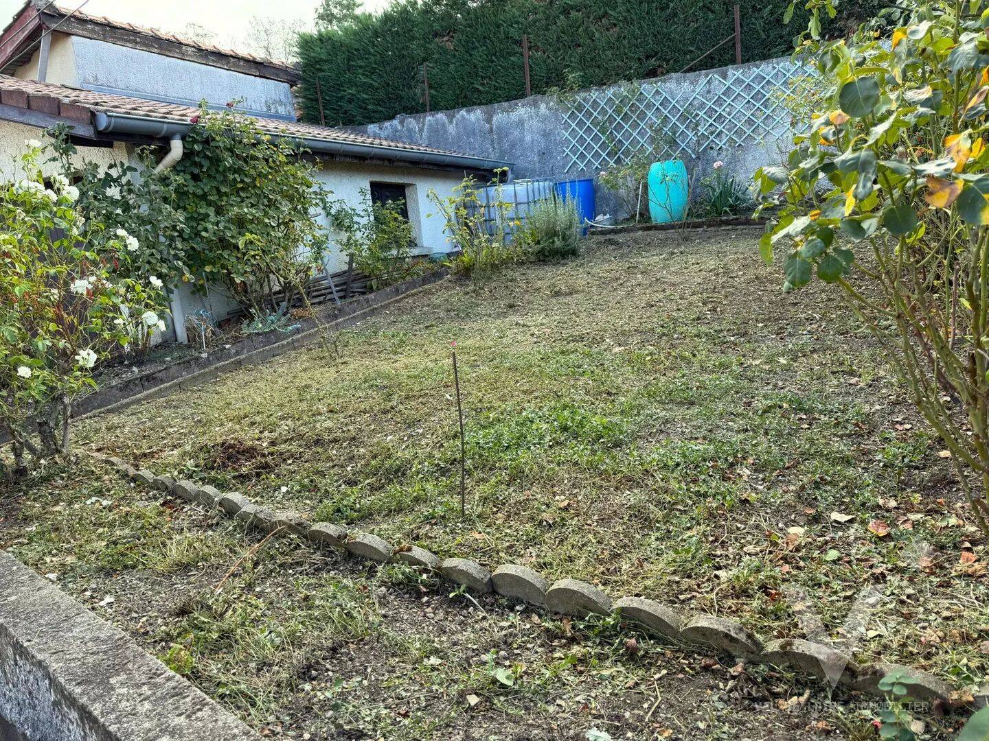 Maison 3 pièces 76 m² · à Le Chambon-Feugerolles · 76 m² · 122 900 €