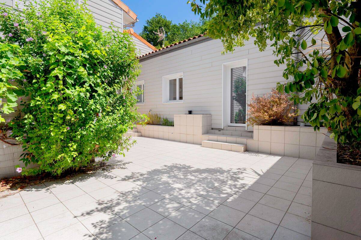 Appartement 4 pièces 74 m² · à Cenon · 74 m² · 199 000 €