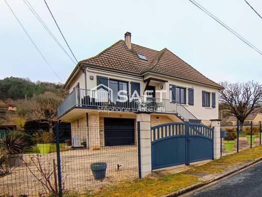 Maison à vendre 273 000 € 6 pièces 4 chambres 149 m² 663 m² de terrain Montignac 24290