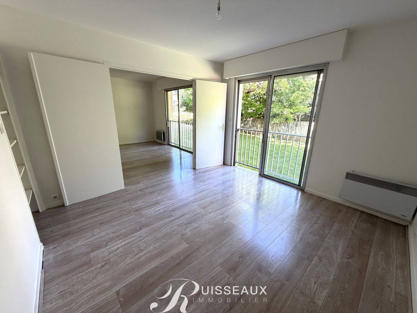 Appartement 3 pièces 81 m² · à Dijon · 80,8 m² · 890 €