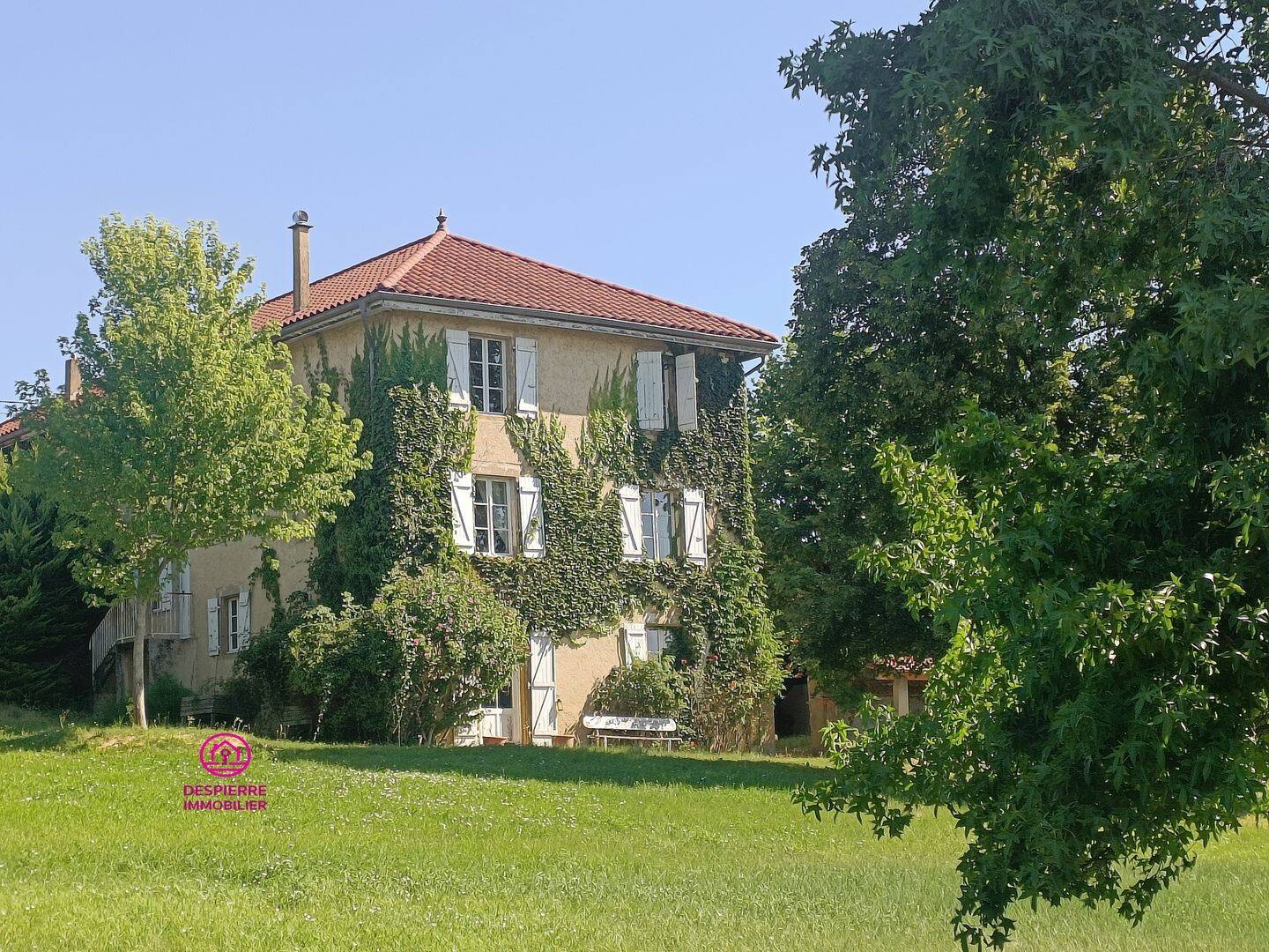 Maison 14 pièces 280 m² · à Primarette · 280 m² · 535 000 €