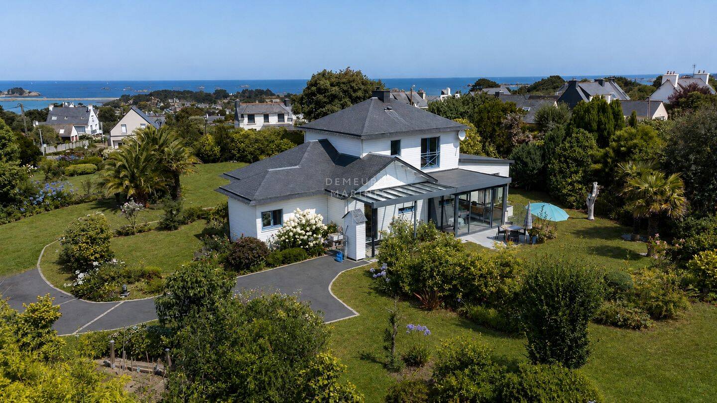 Maison 5 pièces 175 m² · à Penvénan · 175 m² · 997 500 €