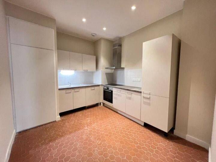 Appartement 2 pièces 41 m² · à Marseille 6ème Arrondissement · 41 m² · 640 €