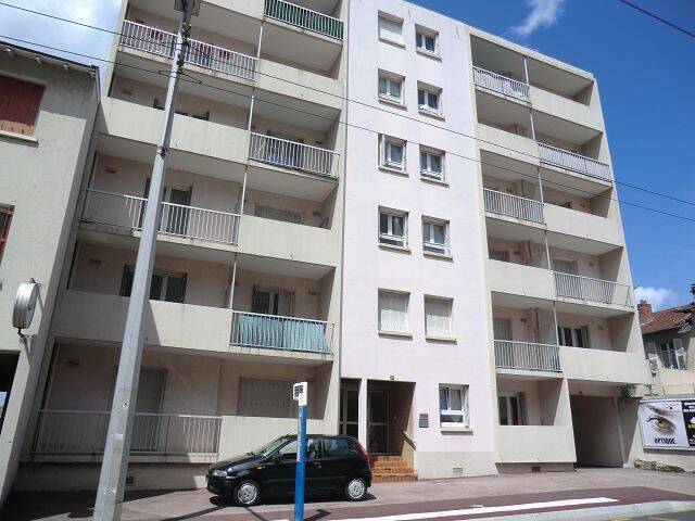 Appartement 1 pièce 31 m² · à Limoges · 30,6 m² · 350 €