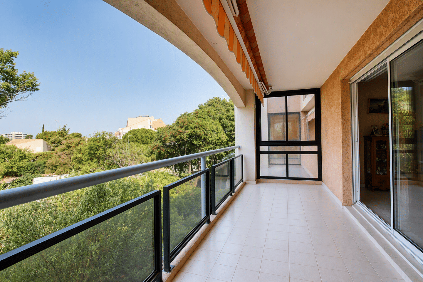 Appartement 5 pièces 100 m² · à Marseille 9ème Arrondissement · 99,7 m² · 460 000 €