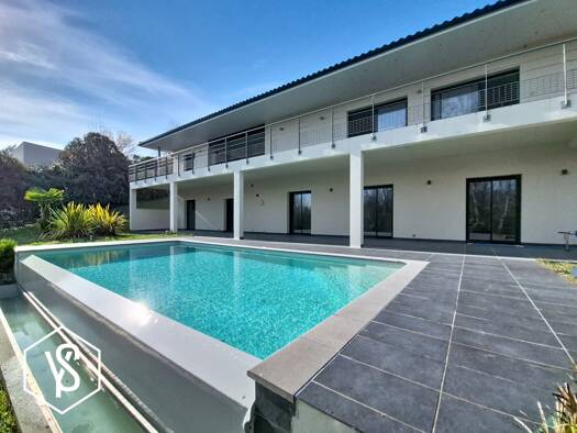 Maison à vendre 929 000 € 6 pièces 5 chambres 275 m² 2 291 m² de terrain Mons 31280