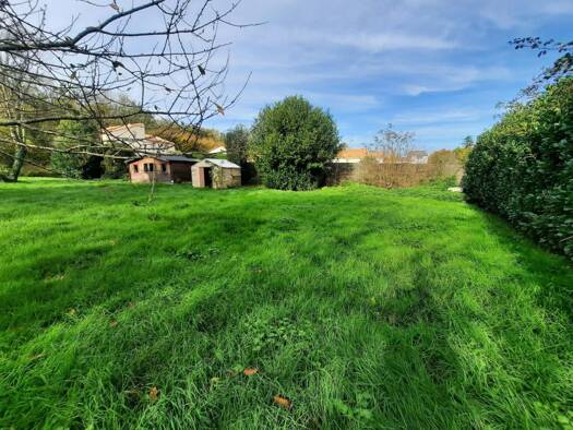 Terrain constructible à vendre 64 000 € 726 m² de terrain Zone Urbanisee Chauray 79180