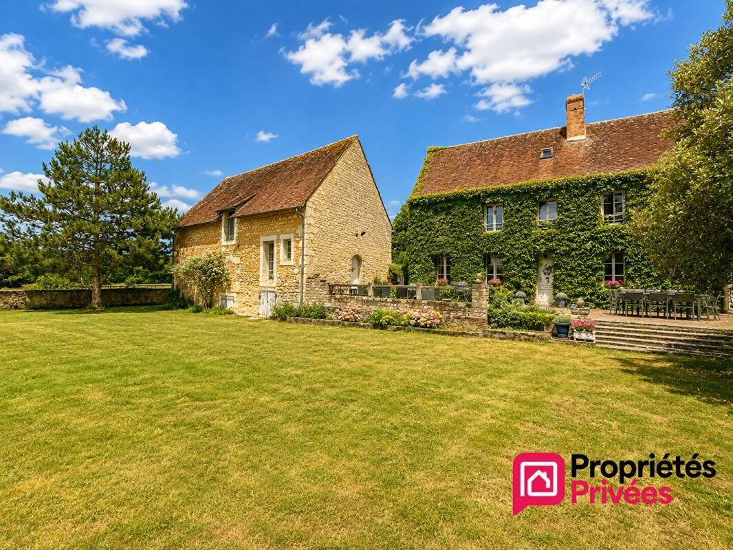 Maison 9 pièces 240 m² · à Sablons sur Huisne · 240 m² · 767 000 €