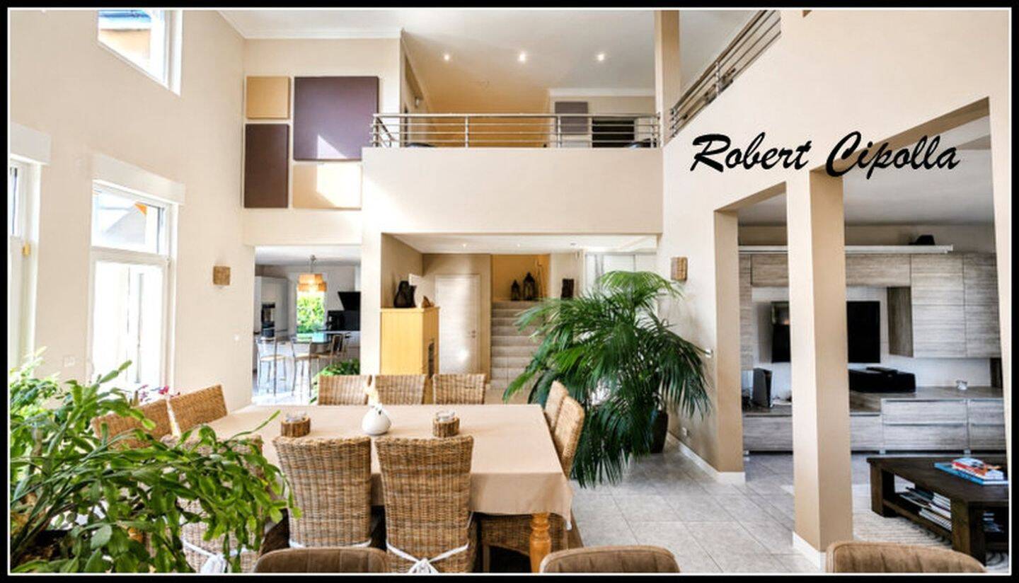 Maison 9 pièces 260 m² · à Ennery · 260 m² · 659 000 €