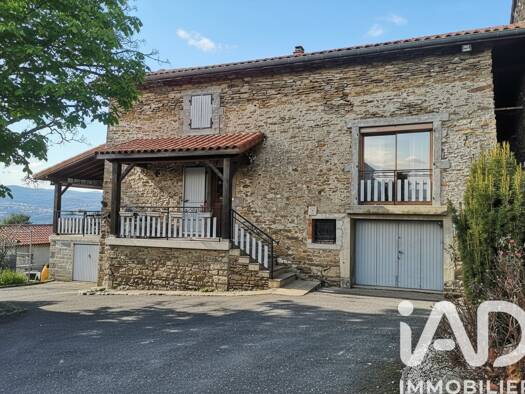 Maison à vendre 330 000 € 6 pièces 3 chambres 115 m² 110 m² de terrain Farnay 42320