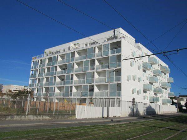 Appartement 3 pièces 61 m² · à Bordeaux · 61 m² · 933 €