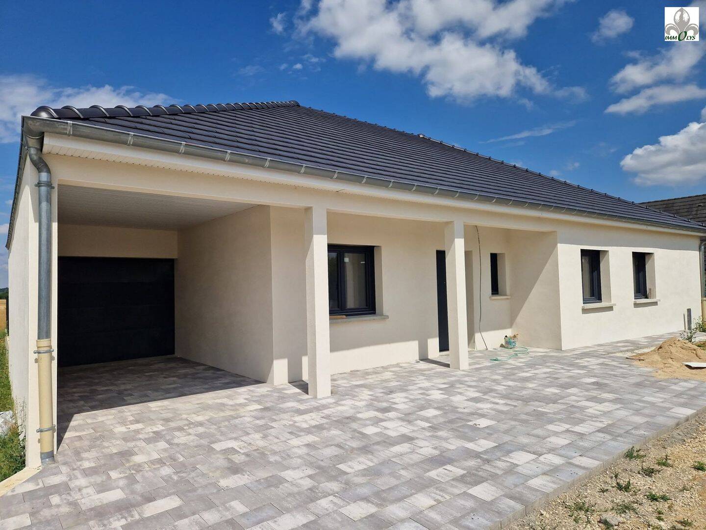 Maison 6 pièces 126 m² · à Vignoles · 126 m² · 420 000 €