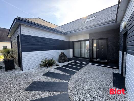 Villa à vendre 413 000 € 9 pièces 6 chambres 185,9 m² 731 m² de terrain Bais 35680