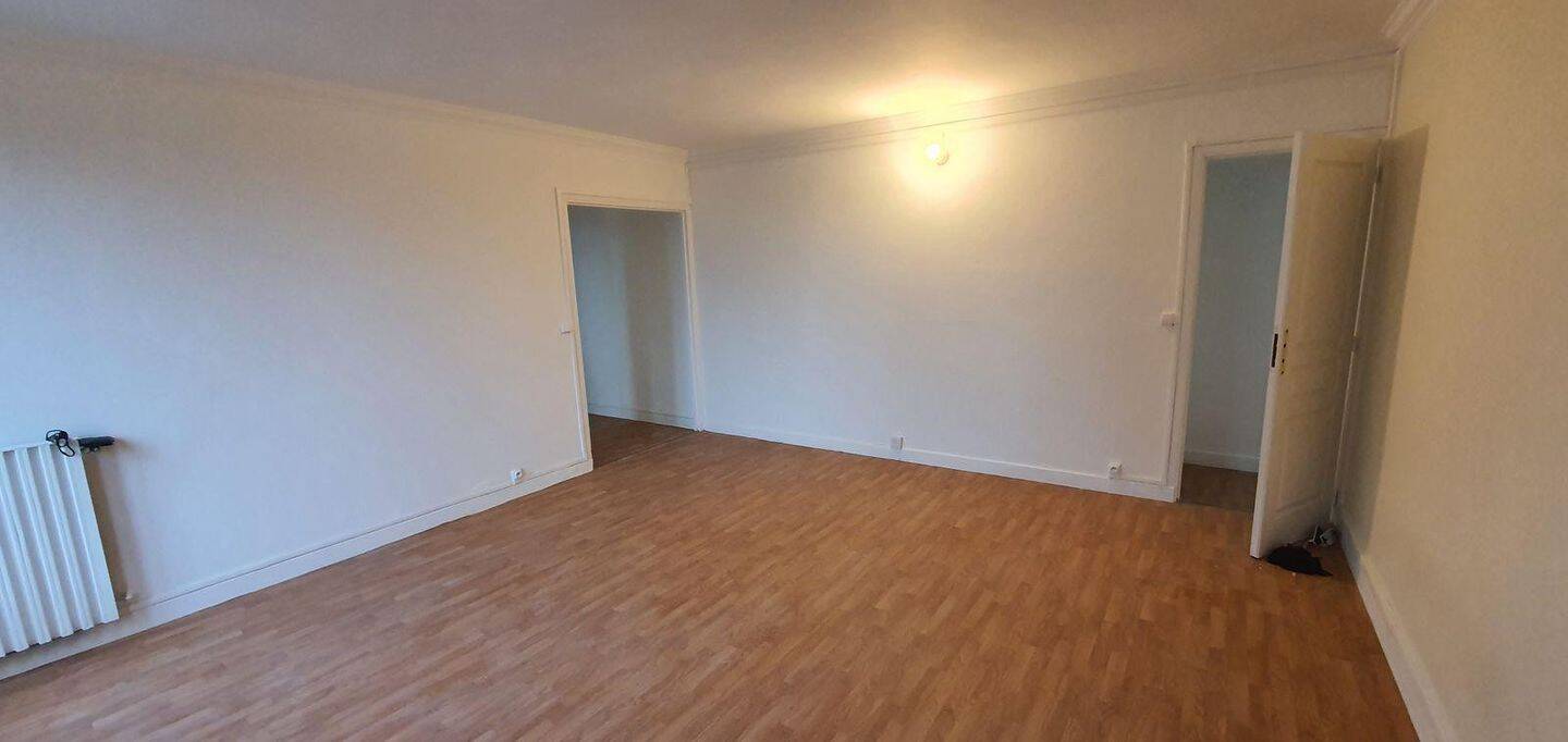 Appartement 3 pièces 67 m² · à Épinay-sur-Seine · 67 m² · 1 000 €