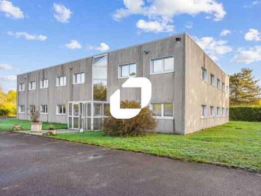 Espace bureau à louer 3 700 € 370 m² de bureaux divisible de 17 m² à 370 m² Nozay 91620