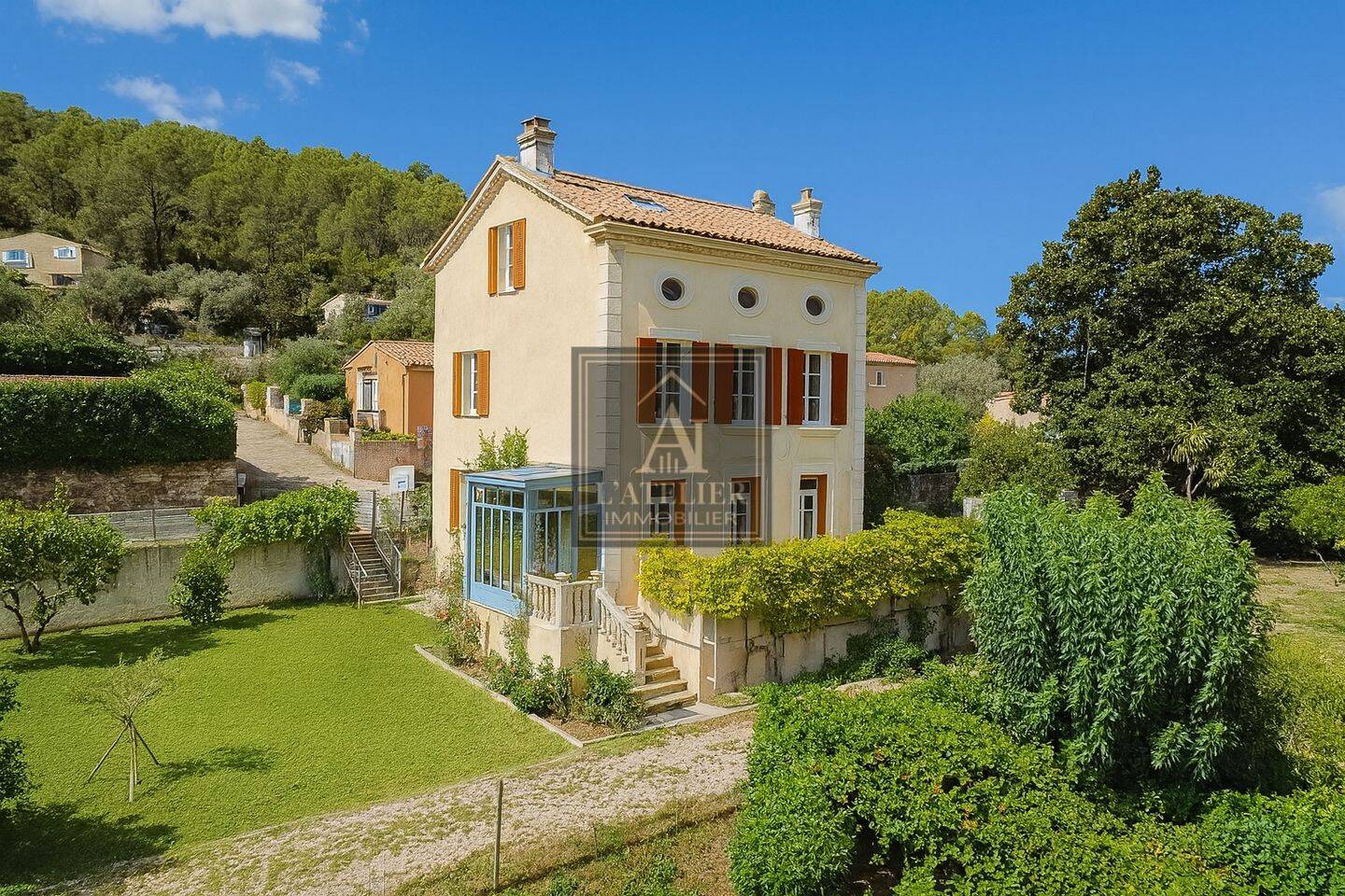 Maison 7 pièces 135 m² · à Solliès-Toucas · 135 m² · 499 000 €