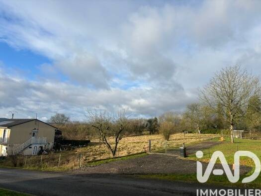 Terrain constructible à vendre 33 000 € 2 585 m² de terrain Jametz 55600