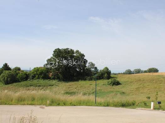 Terrain constructible viabilisé à vendre 52 000 € 1 200 m² de terrain Lasséran 32550