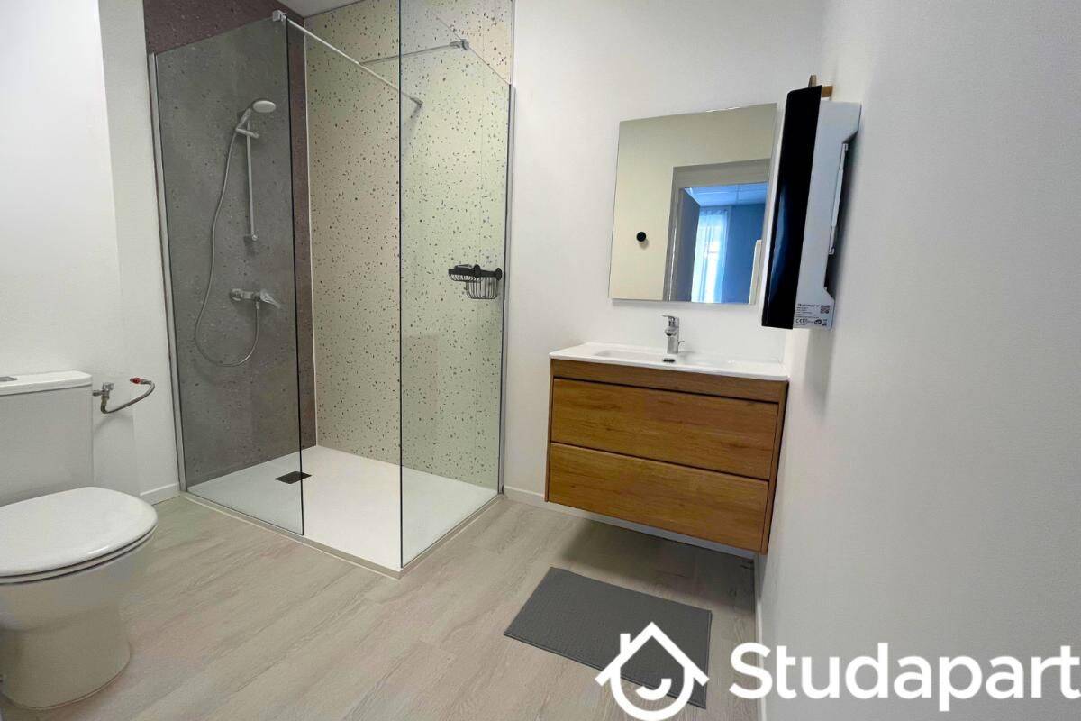 1 pièce 15 m² · à Choisy-le-Roi · 15 m² · 686 €