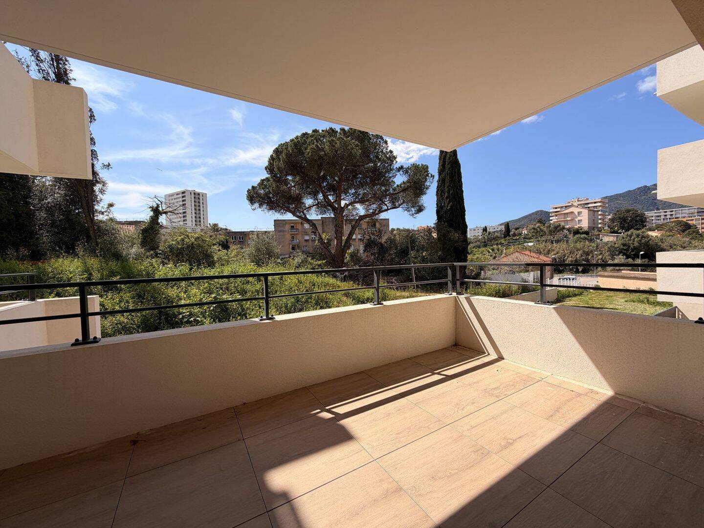 Appartement 3 pièces 73 m² · à Ajaccio · 72,5 m² · 280 000 €