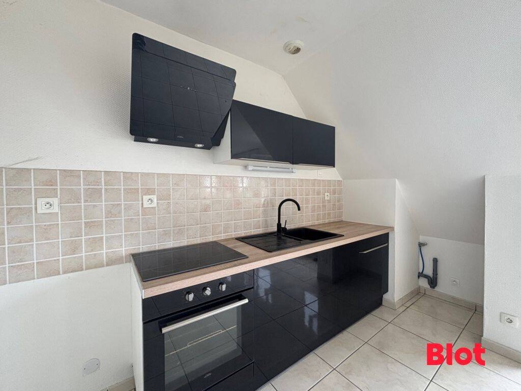 Appartement 5 pièces 73 m² · à Ploudalmézeau · 73 m² · 850 €