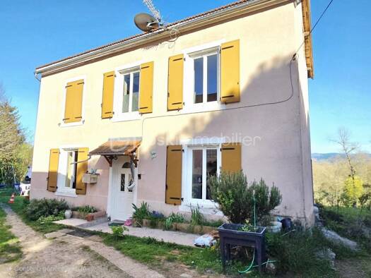 Maison à vendre 160 000 € 5 pièces 3 chambres 100 m² 1 640 m² de terrain Limons 63290