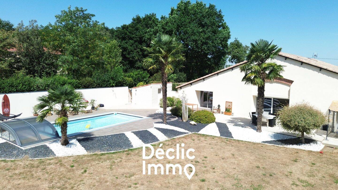 Maison 8 pièces 217 m² · à La Roche-sur-Yon · 217 m² · 685 000 €