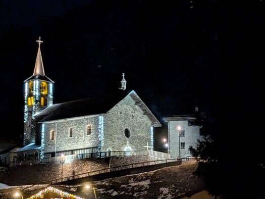 Maison à vendre - neuf 2 750 000 € 21 pièces 7 chambres 596 m² 1 004 m² de terrain La Perrière 73120