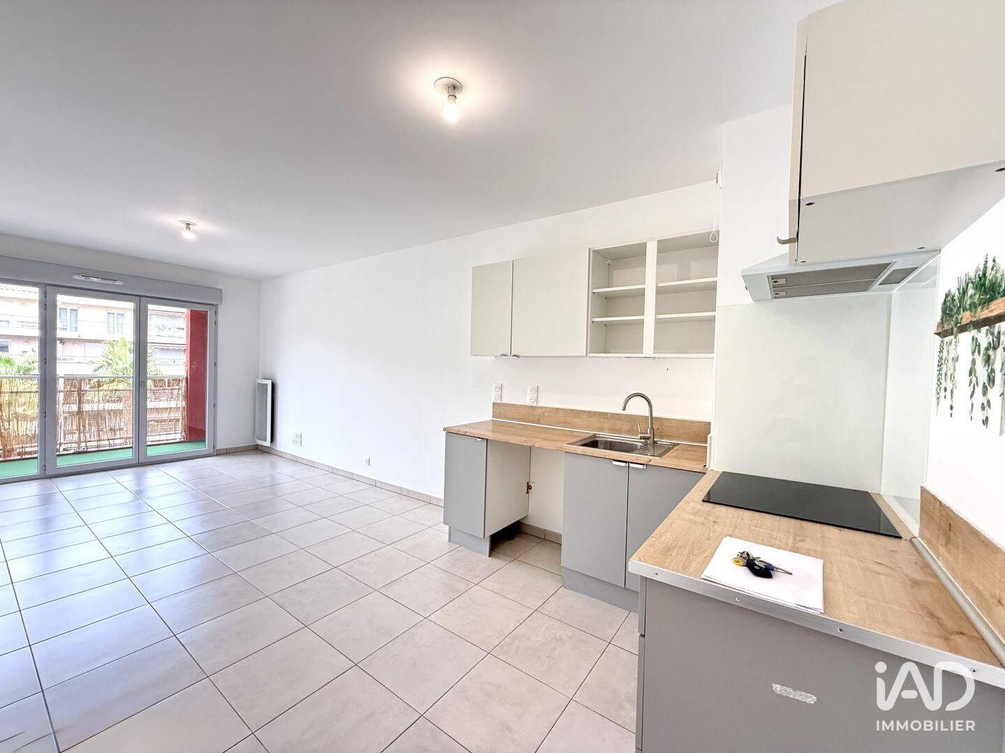 Appartement 2 pièces 38 m² · à Saint-André-de-la-Roche · 38 m² · 770 €