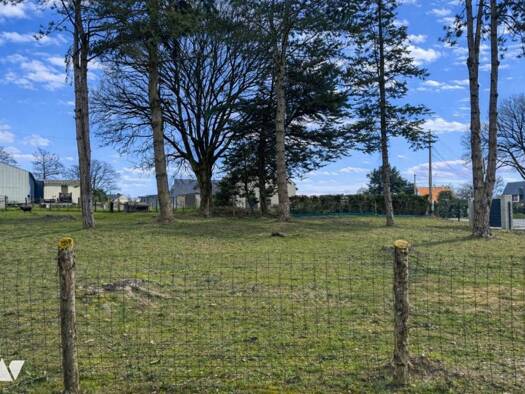 Terrain constructible à vendre 60 990 € 987 m² de terrain Saint-Gildas-des-Bois 44530