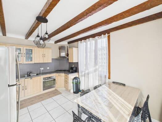 Appartement à vendre 229 000 € 4 pièces 3 chambres 90,3 m² Étage 2/3 Montmélian 73800