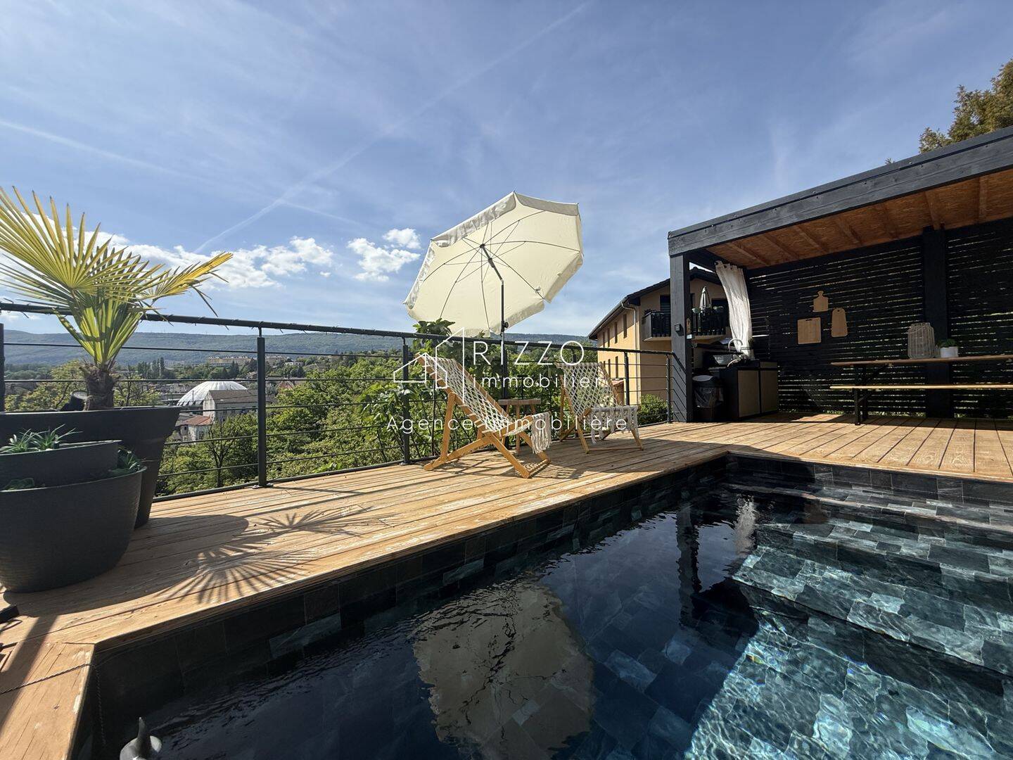 Maison 12 pièces 297 m² · à Valserhône · 297 m² · 729 000 €