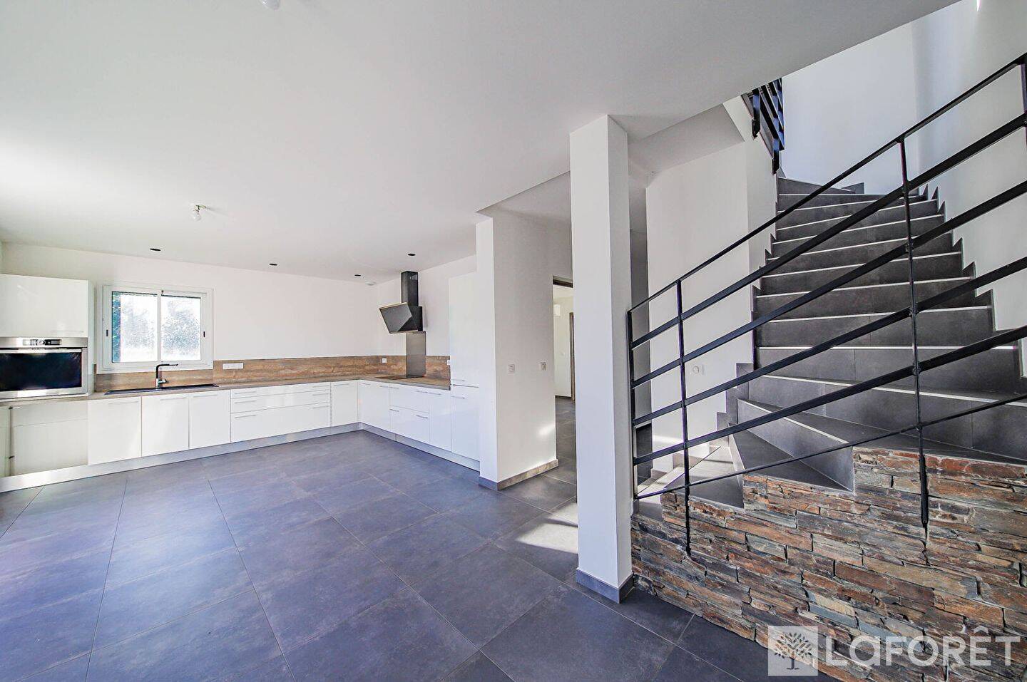 Maison 5 pièces 130 m² · à Ghisonaccia · 130 m² · 499 000 €