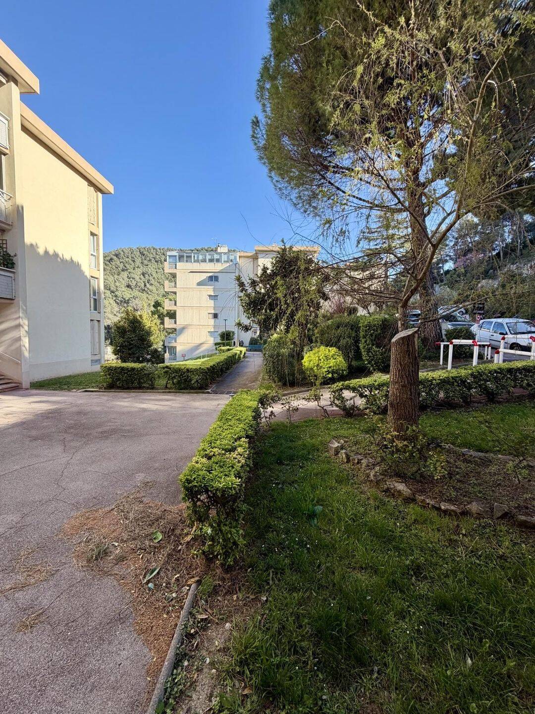 Appartement 1 pièce 10 m² · à Marseille 9ème Arrondissement · 10 m² · 356 €