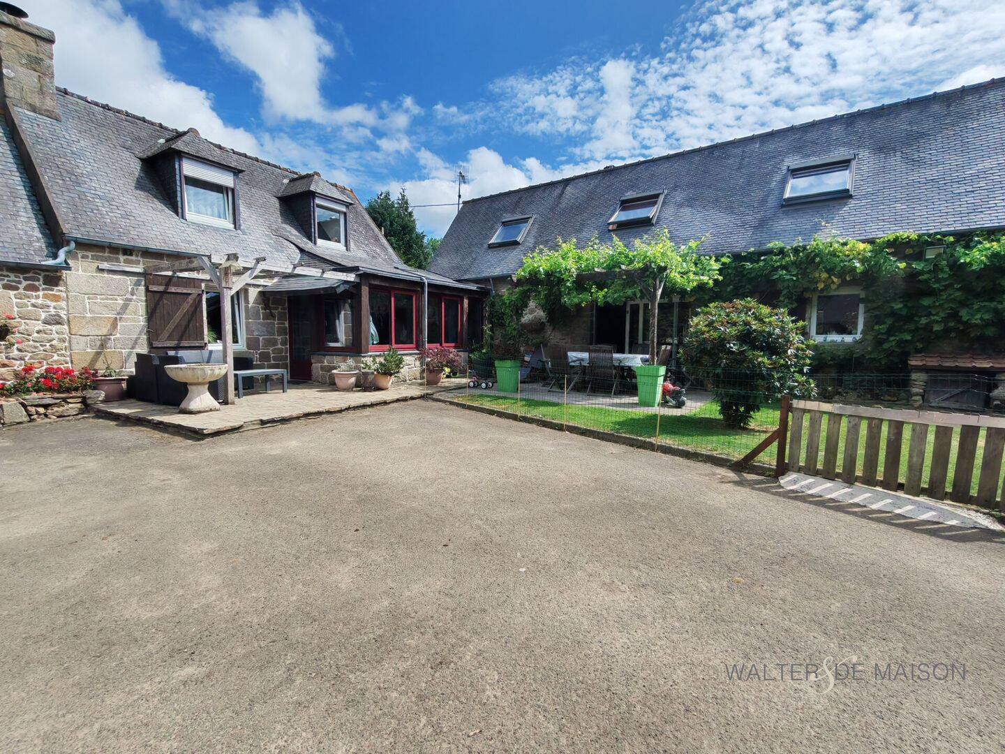 Maison 6 pièces 137 m² · à Ploubezre · 137,2 m² · 367 500 €