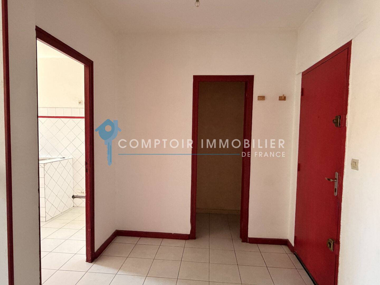 Appartement 3 pièces 92 m² · à Châteaurenard · 92 m² · 700 €/mois