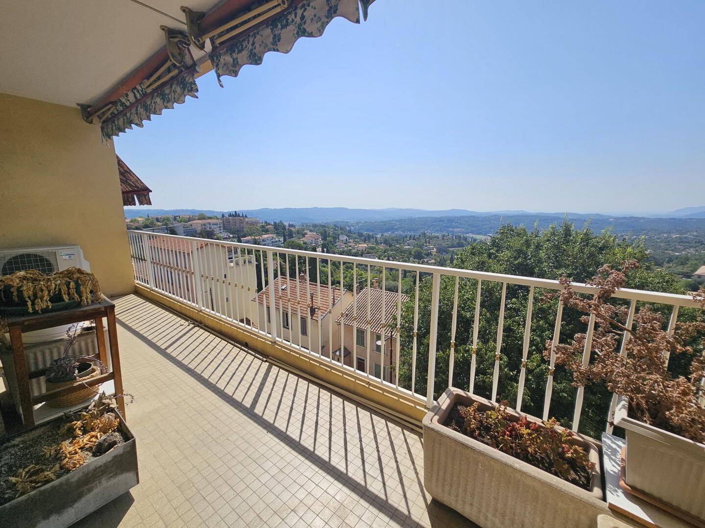 Appartement 3 pièces 62 m² · à Grasse · 62,2 m² · 1 050 €