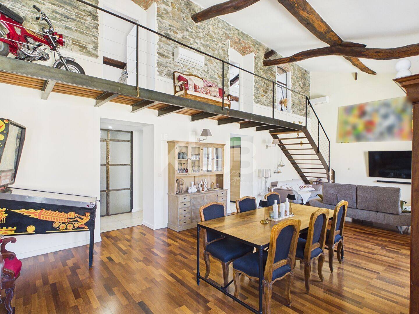 Appartement 5 pièces 200 m² · à Bastia · 200 m² · 599 000 €