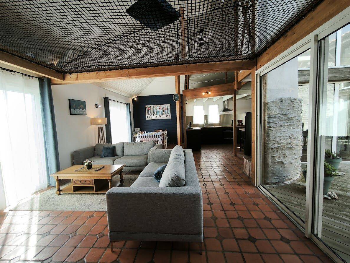 Maison 8 pièces 179 m² · à Saint-Michel-Chef-Chef · 178,8 m² · 399 900 €