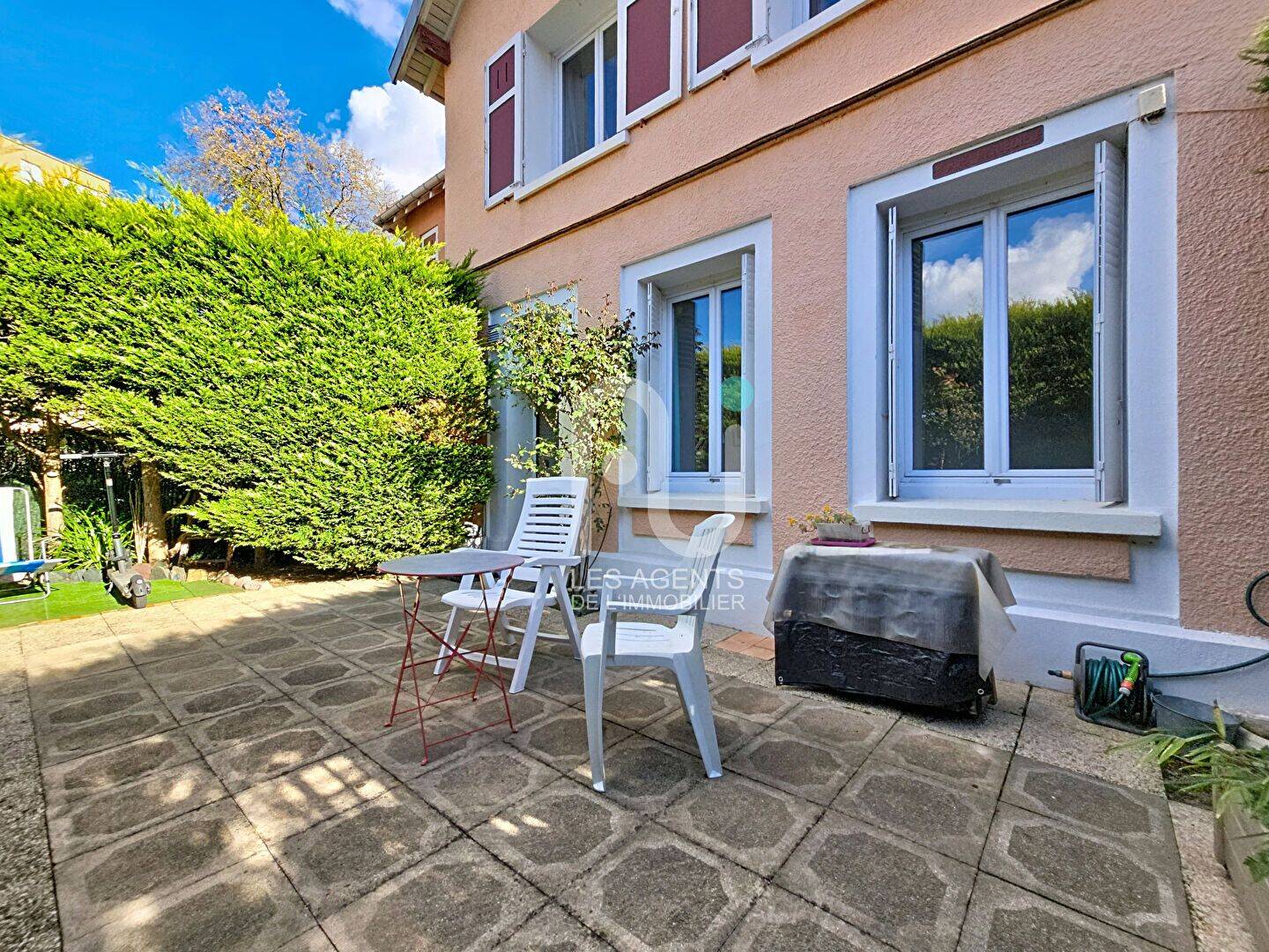 Maison 3 pièces 70 m² · à Gennevilliers · 70 m² · 389 000 €
