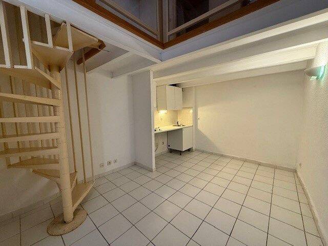 Appartement 2 pièces 33 m² · à Hyères · 32,9 m² · 382 €