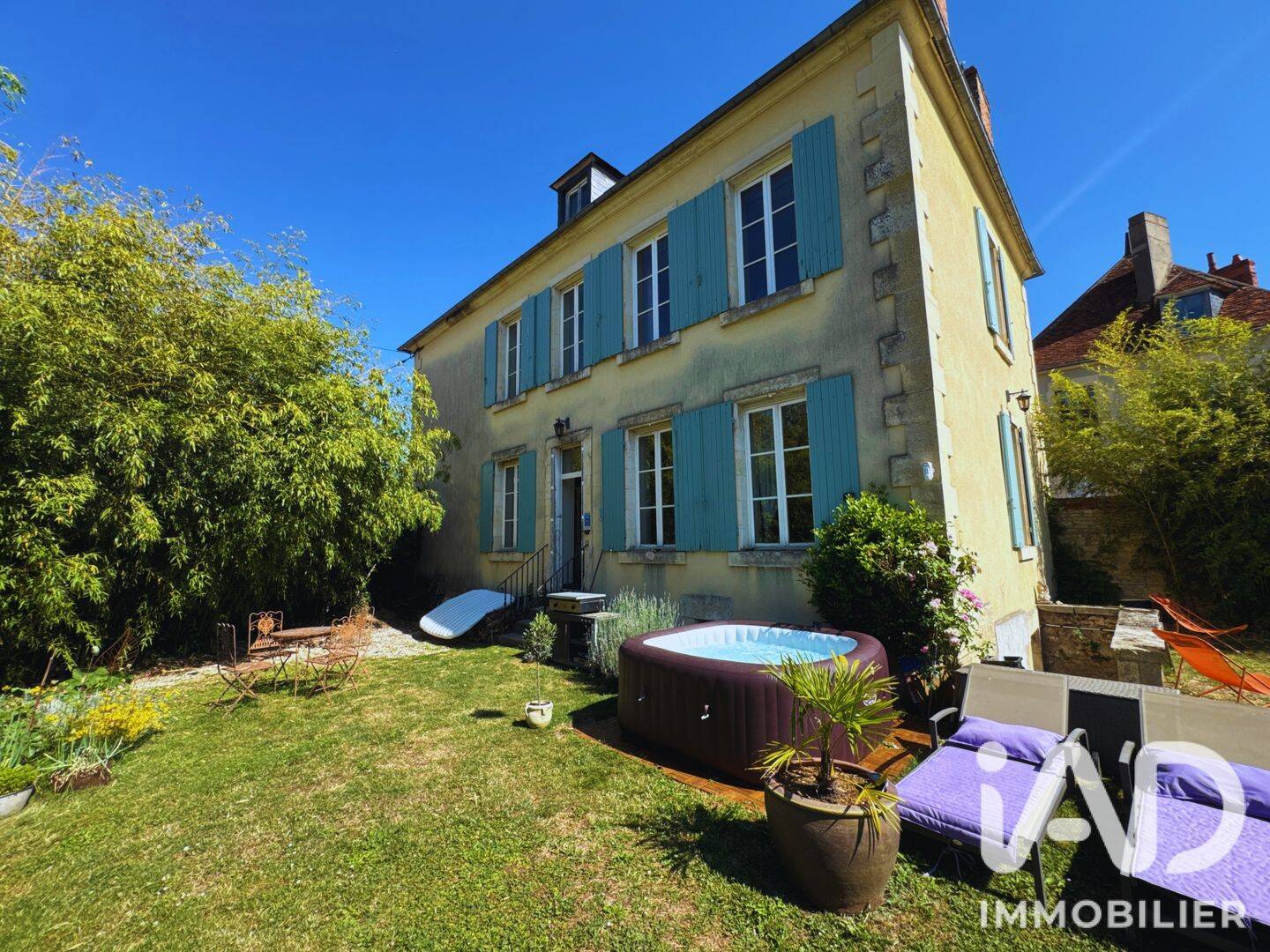 Maison 5 pièces 141 m² · à Donzy · 141 m² · 175 000 €