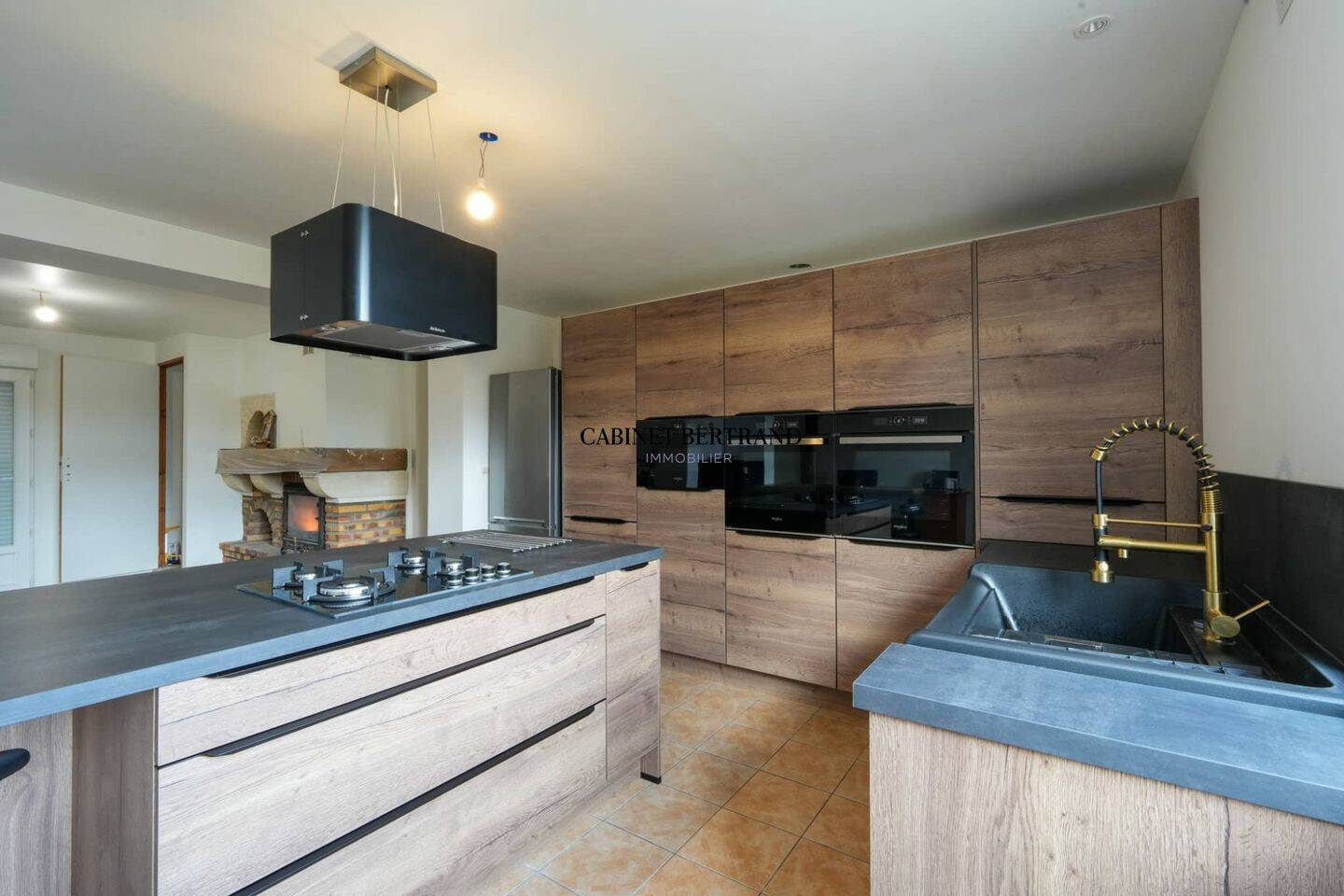 Maison 7 pièces 145 m² · à Charleval · 145 m² · 232 000 €
