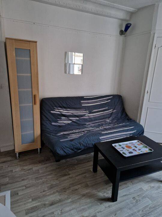 Appartement 1 pièce 18 m² · à Paris 15ème Arrondissement · 18 m² · 880 €