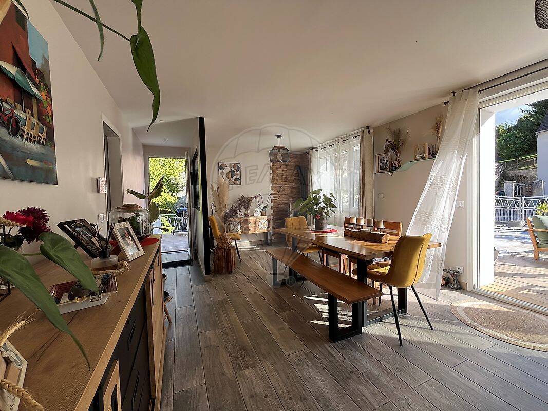 Maison 7 pièces 115 m² · à Crépy-en-Valois · 115 m² · 380 000 €