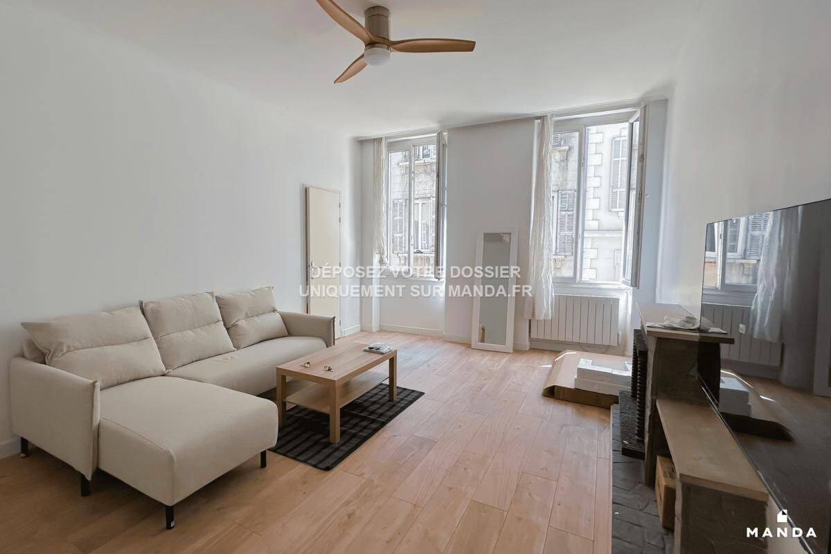 Appartement 4 pièces 97 m² · à Marseille 1er Arrondissement · 97 m² · 1 595 €
