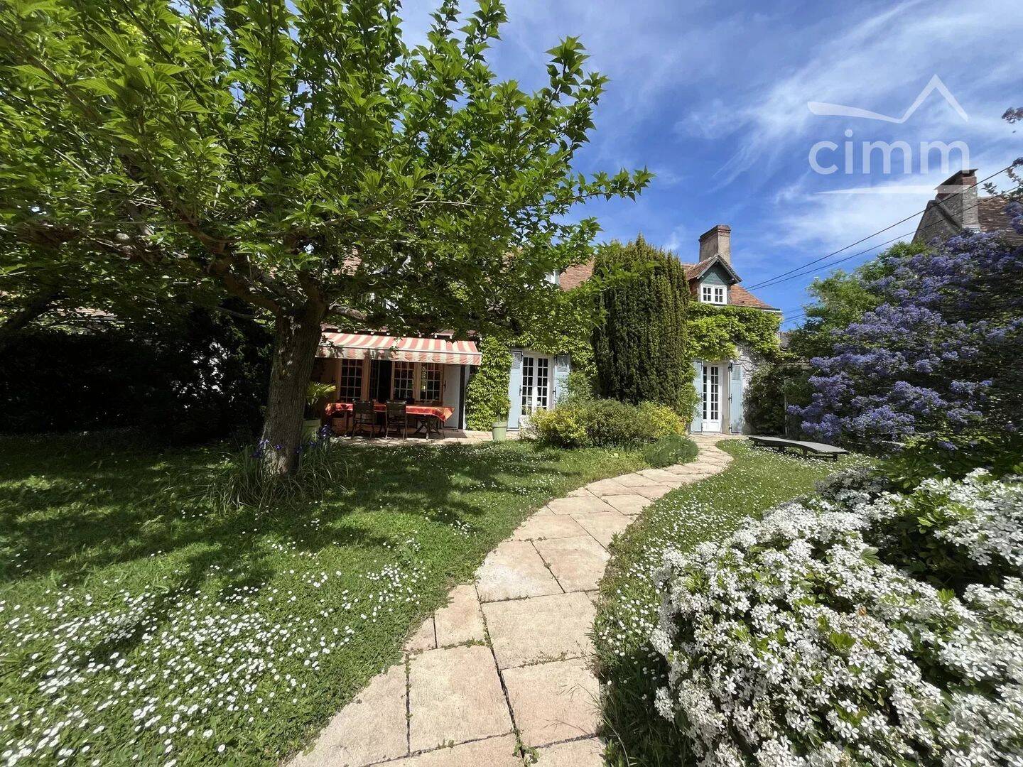 Maison 8 pièces 250 m² · à Villiers-sur-Loir · 250 m² · 450 000 €