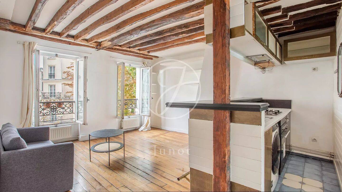 Appartement 2 pièces 34 m² · à Paris 18ème Arrondissement · 33,6 m² · 1 500 €